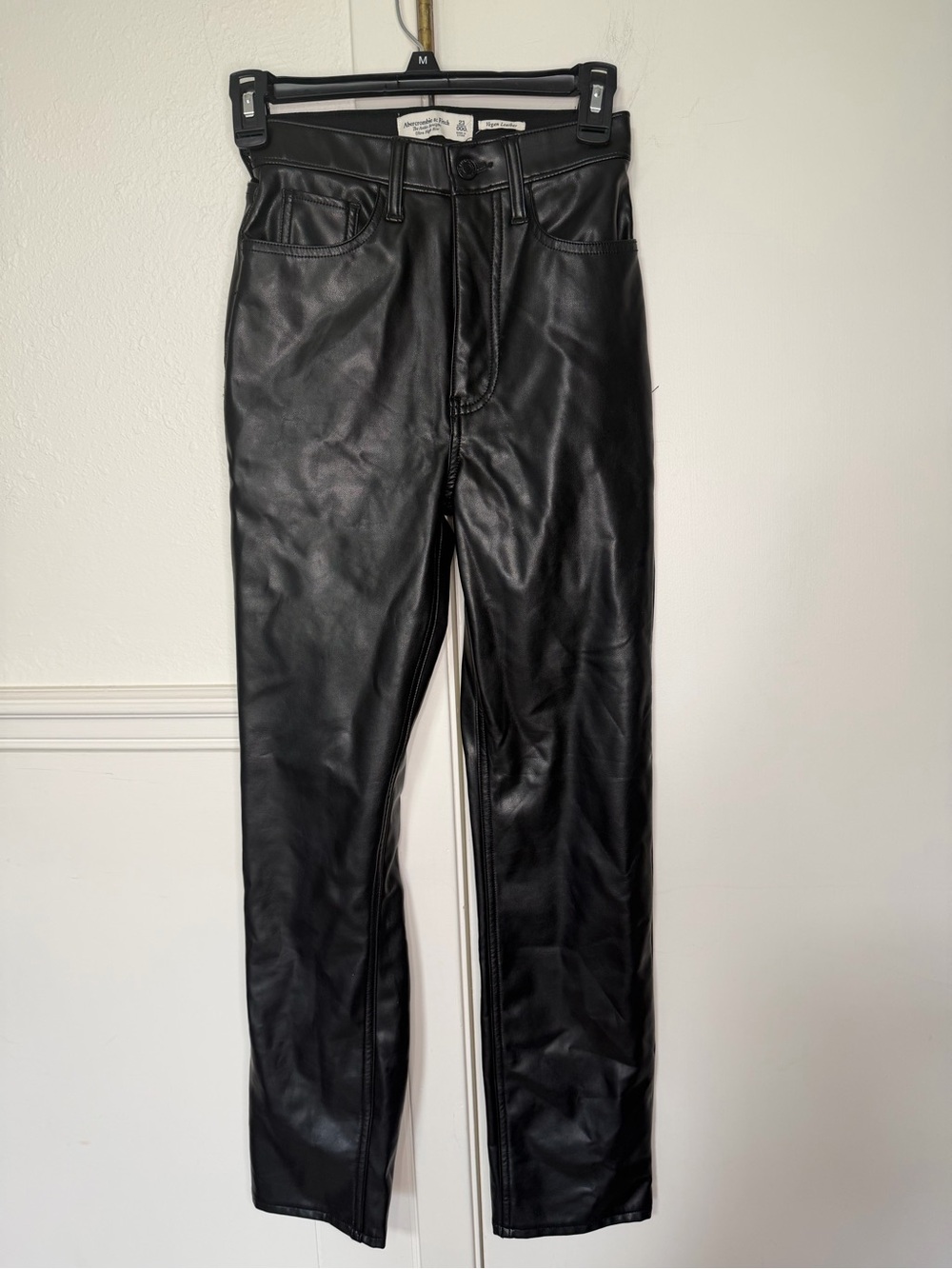 Abercrombie & Fitch Black Slim Straight Faux Leather Jeans size 23